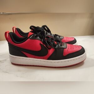 (Womens Size 8)Youth 6 Nike Shoes